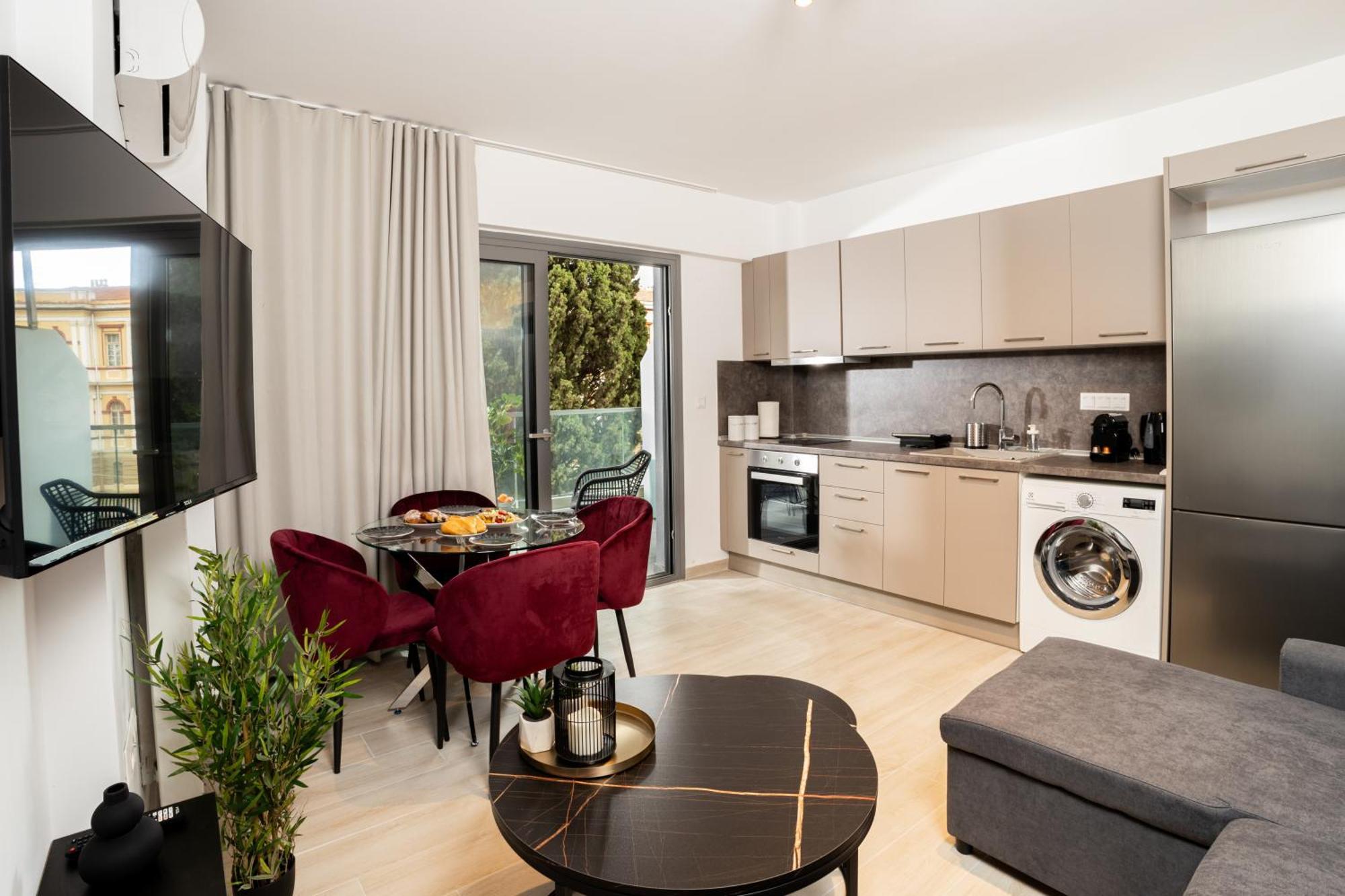 Velvet Luxury Apartments In The City Center By Binobi! Thessaloniki Exterior photo